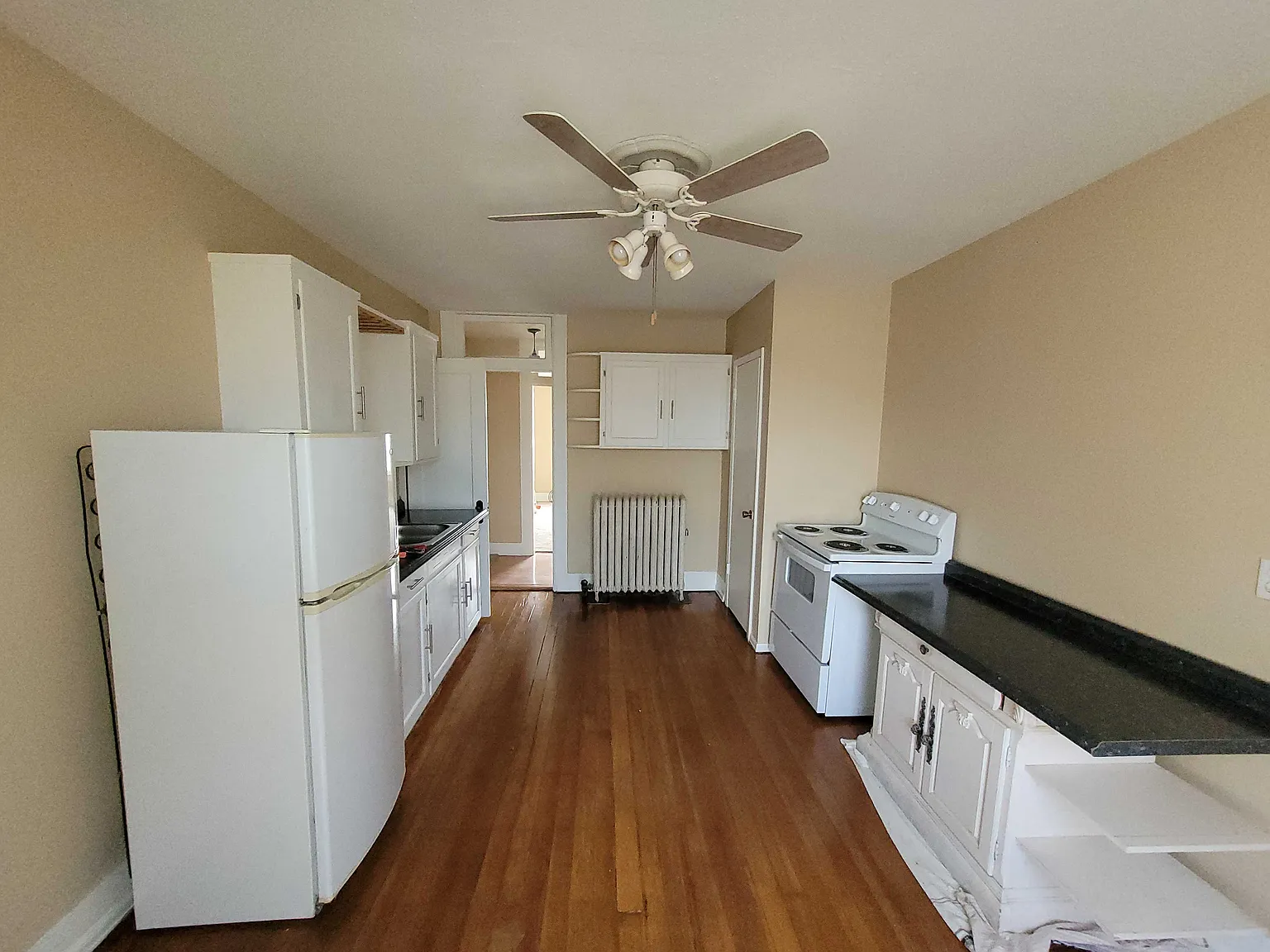 1 bed, 625 sqft, $1,350 — Photo 2