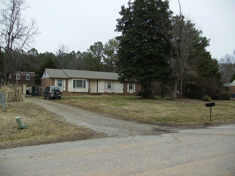 Street View - House w/Garage in Rear