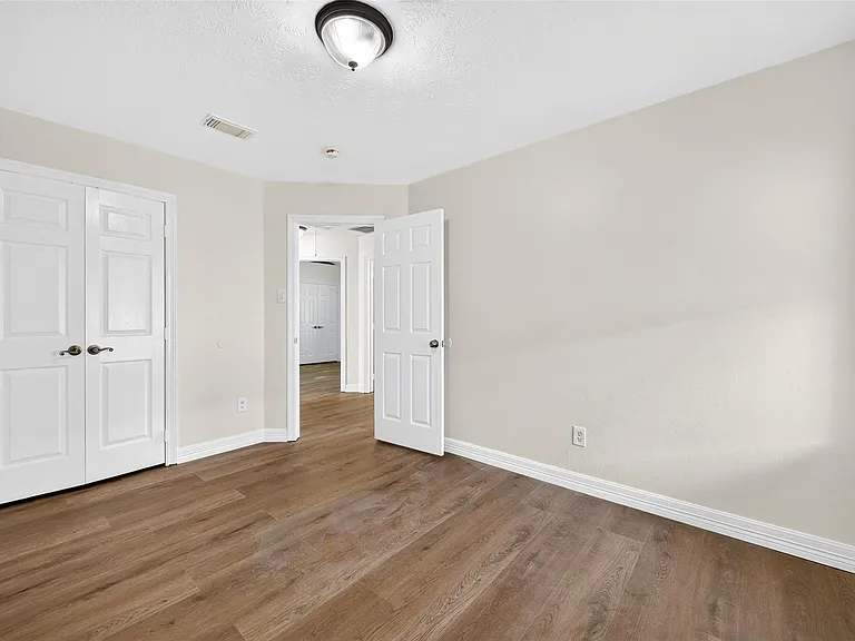 15307 Flemington Ave — Photo 33