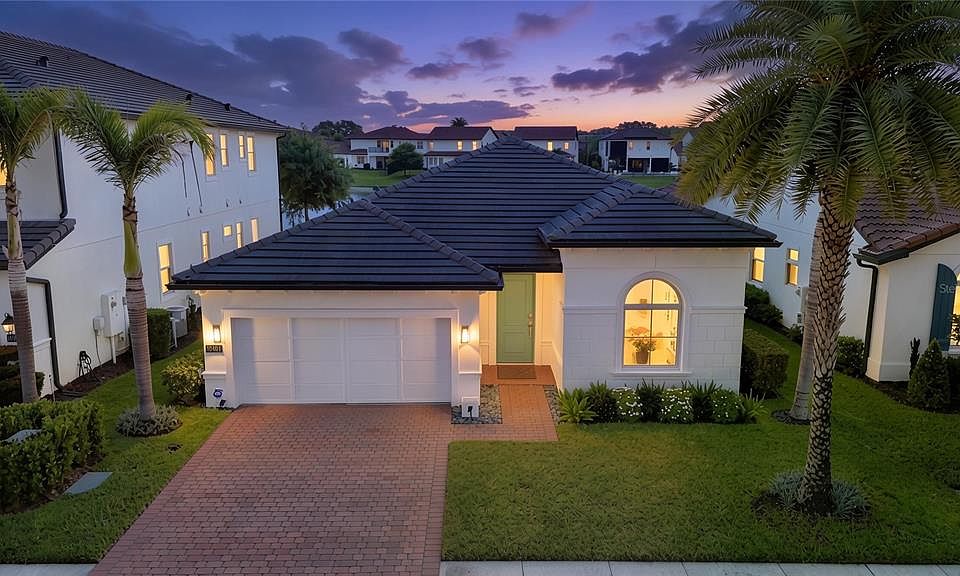 1st image of 10481 ROYAL CYPRESS WAY