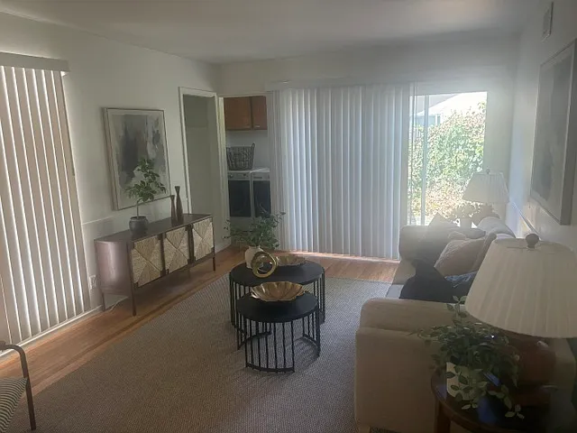 Elmwood Dr, Davis — Photo 4