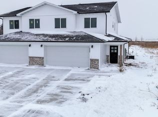 3349 20th Ave NW, Minot, ND 58703