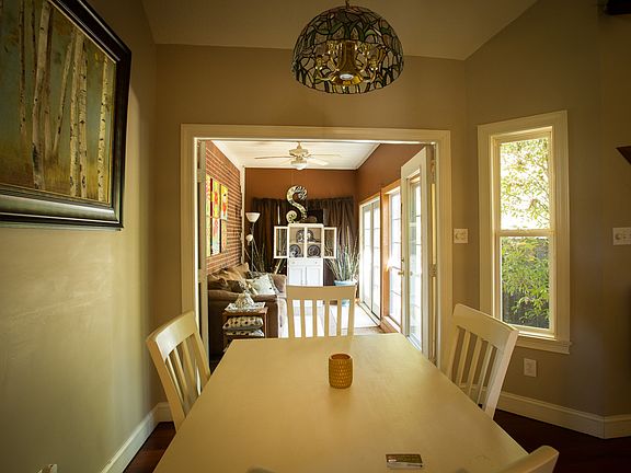 Kitchenette / Sunroom