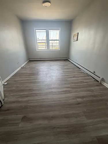 914 Grand Ave Photo 1