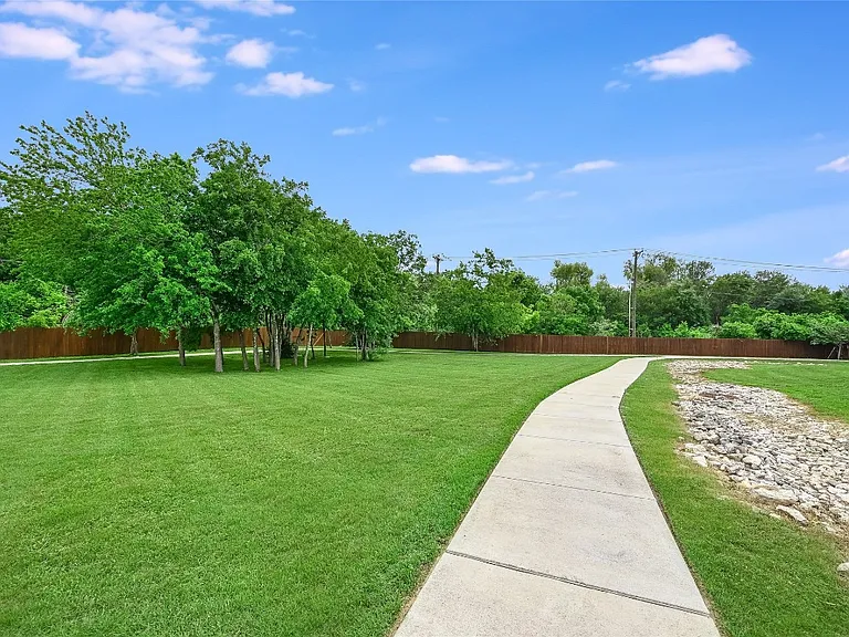 15109 Casbah Dr — Photo 40