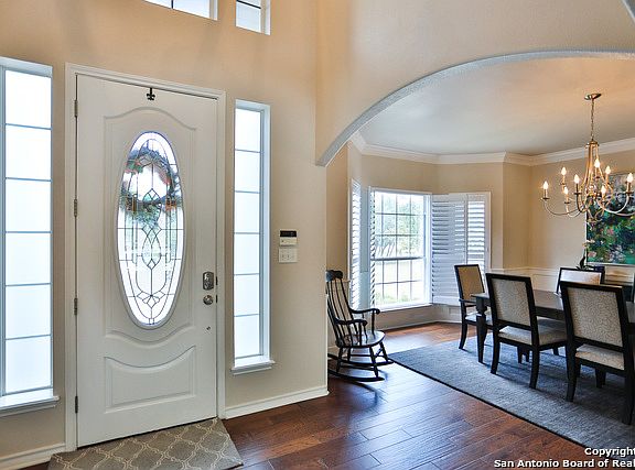 4th image of 8065 Pimlico Ln