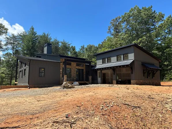 22 Fairview Dr, Morganton, GA 30560