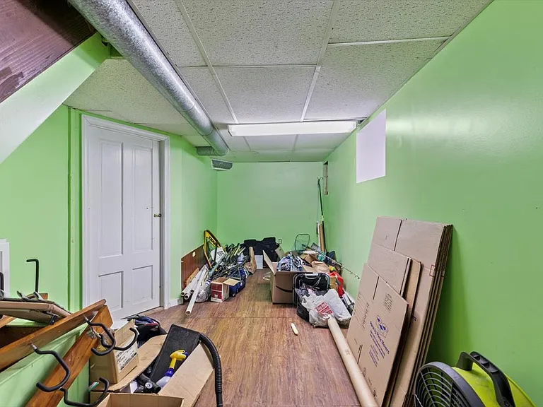 335 Salem St #2 — Photo 26