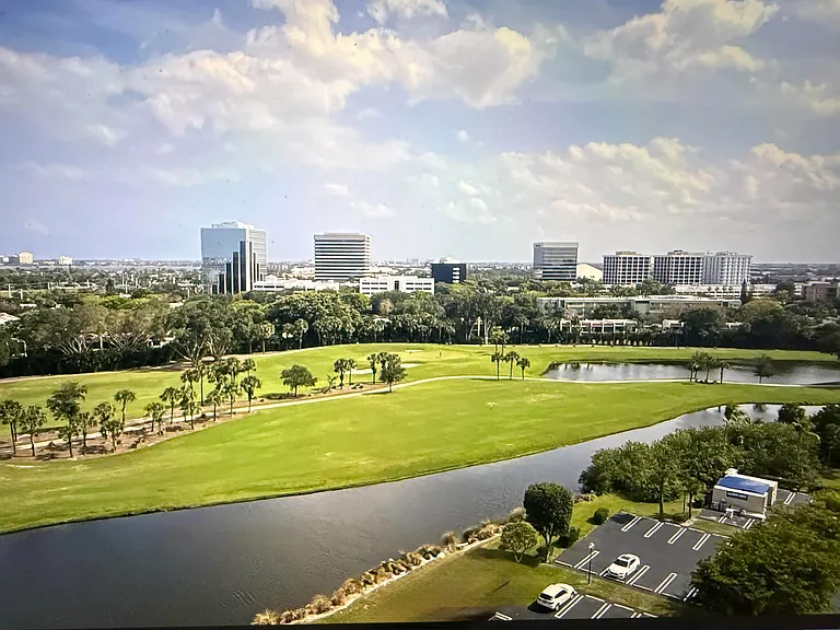 2425 Presidential Way #806 — Photo 28