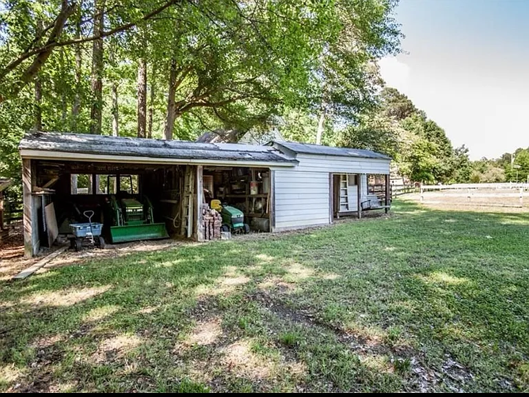 Providence Rd — Photo 25