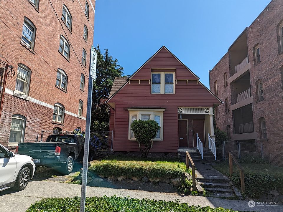2nd image of 713 E Olive Street