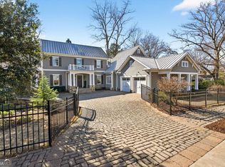 52 Woodstock Rd, Roswell, GA 30075