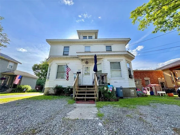 2 Church St, Waterloo, NY 13165