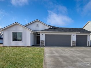 693 S Blackfoot Ave, Emmett, ID 83617