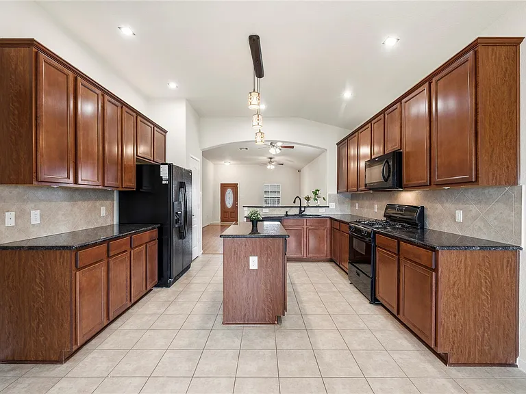 23827 S Newport Bnd — Photo 6