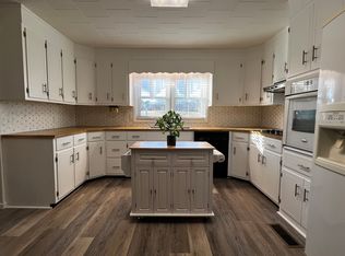 3160 Ward Green St, Lenoir, NC 28645