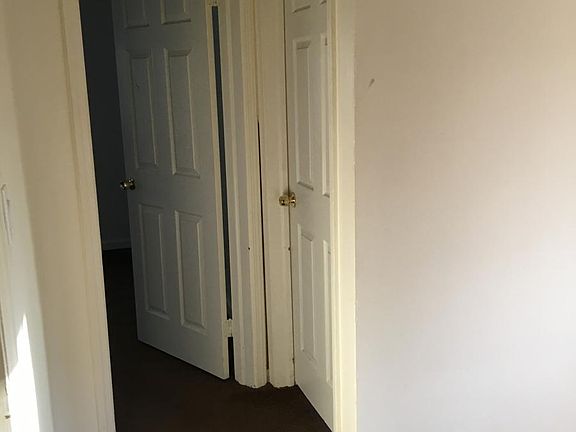 BEDROOMS ARE SIDE BY SIDE