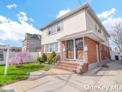 220-05 134th Rd, Laurelton, NY 11413