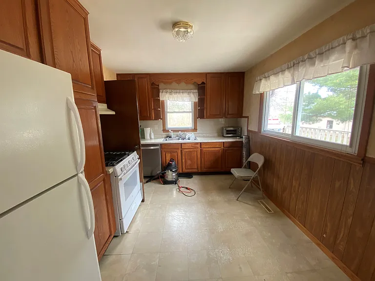 1261 Crosstown Blvd NW — Photo 13