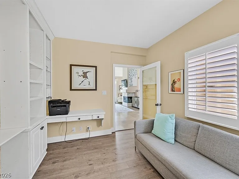 8161 Round Hills Cir — Photo 20