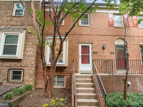 1122 N Taylor St #2, Arlington, VA 22201