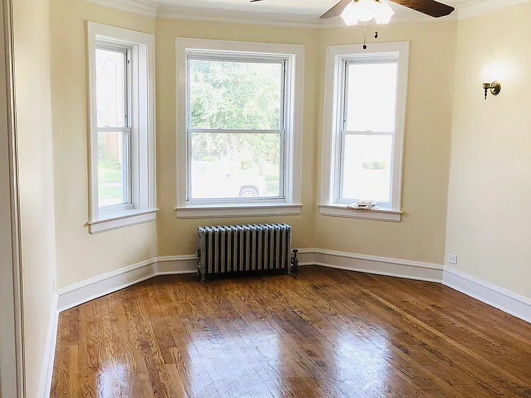 5751 W Gunnison St #1 — Photo 8