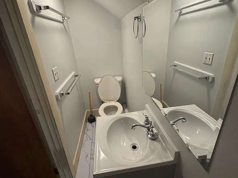 11 Mulberry St — Photo 10