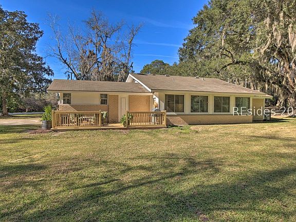 2nd image of 3014 Shell Point Rd