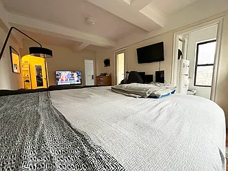Rented by Green Home NY Realty LLC