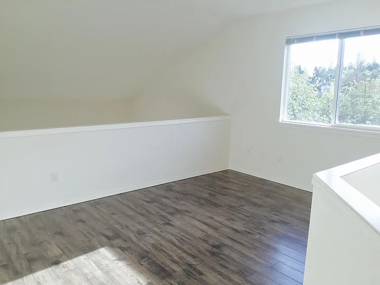 Loft area for study/play/office