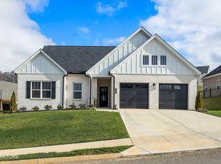 10963 Glory Maple Ln, Knoxville, TN 37932