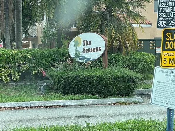 14911 SW 80th St APT 203, Miami, FL 33193
