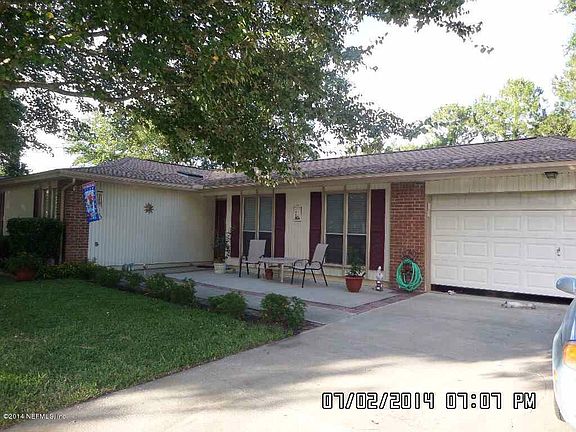 2nd image of 585 William Ellery St