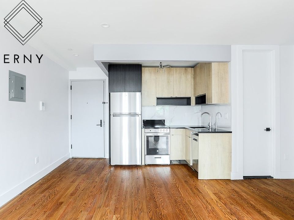 1st image of 241 Marion St #2F