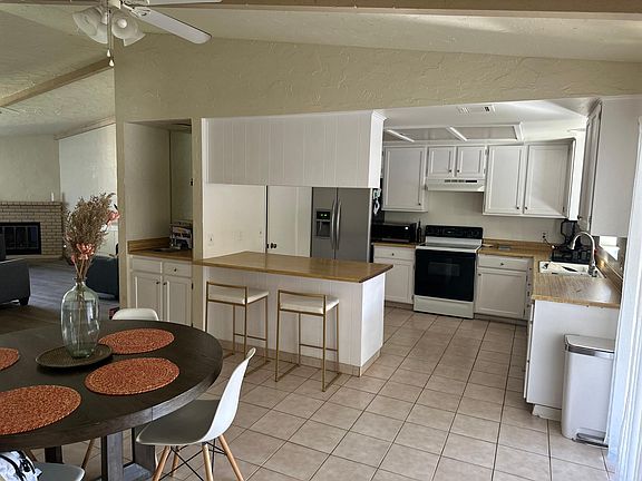 4th image of 53355 Avenida Mendoza