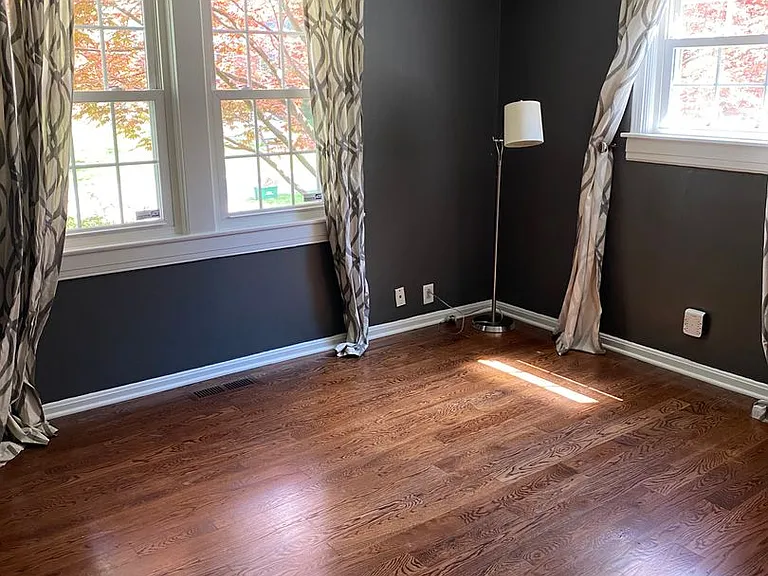 2534 Tennyson Ave — Photo 14
