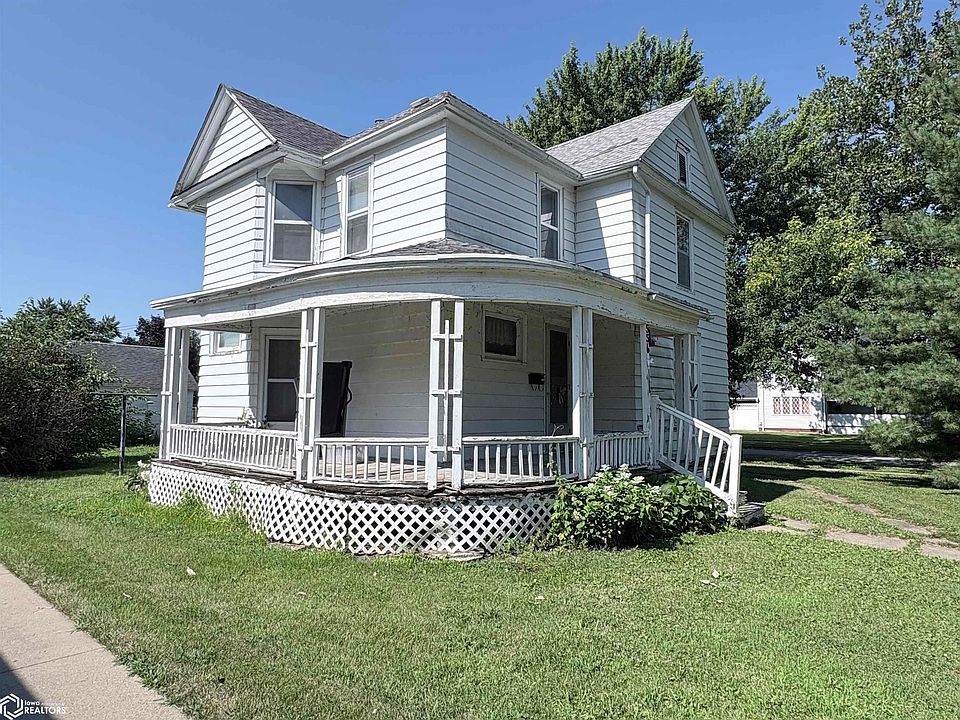 1st image of 556 Chester Ave