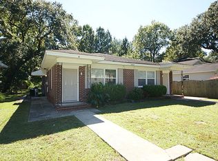 1409A River Front Dr, Charleston, SC 29407