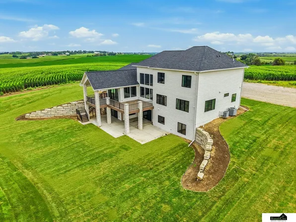 1652 County Road East Rd E, Wahoo, NE 68066