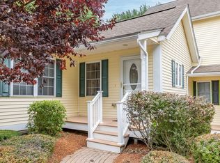 7 Brooksbie Rd UNIT 2, Bedford, MA 01730