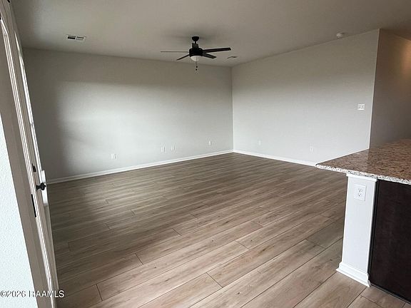 3rd image of 123 Pine Harvest Ln