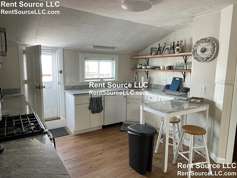 267-269 Highland Ave #3 — Photo 2