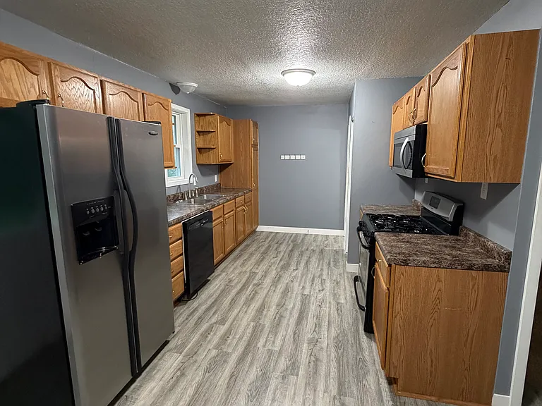 502 E Hancock St — Photo 5