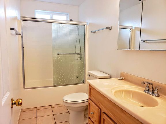 5th image of 5090 San Lorenzo Dr #2