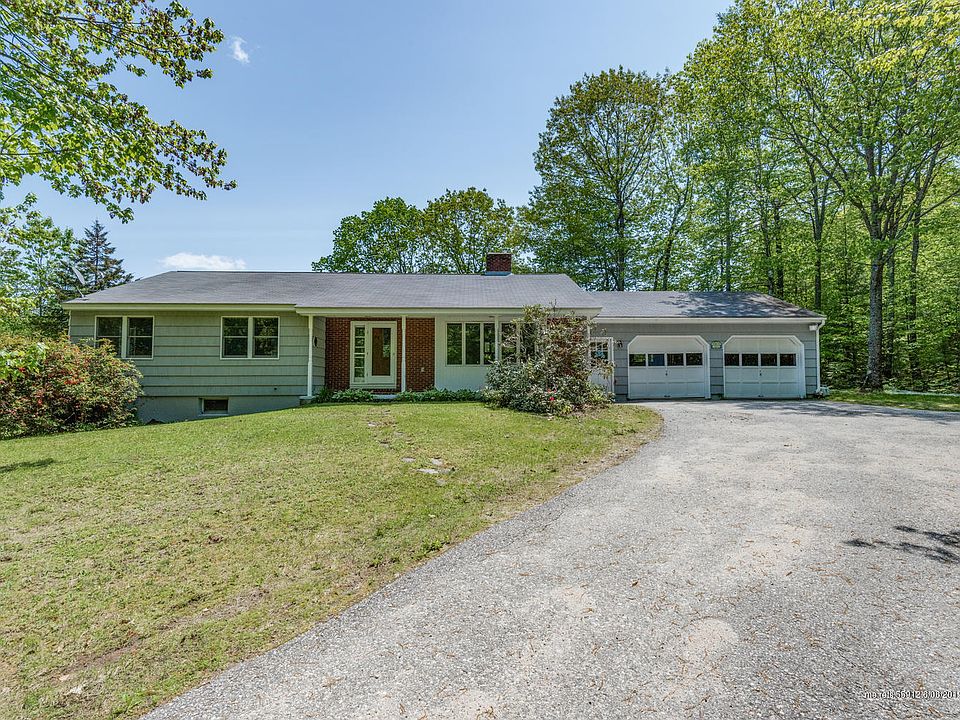 2nd image of 183 Center Rd