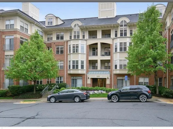 1855 Stratford Park Pl APT 214, Reston, VA 20190