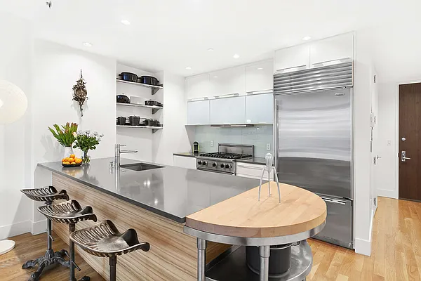 Sold by Compass | media 10