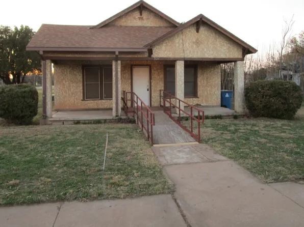 321 N Munday Ave, Munday, TX 76371