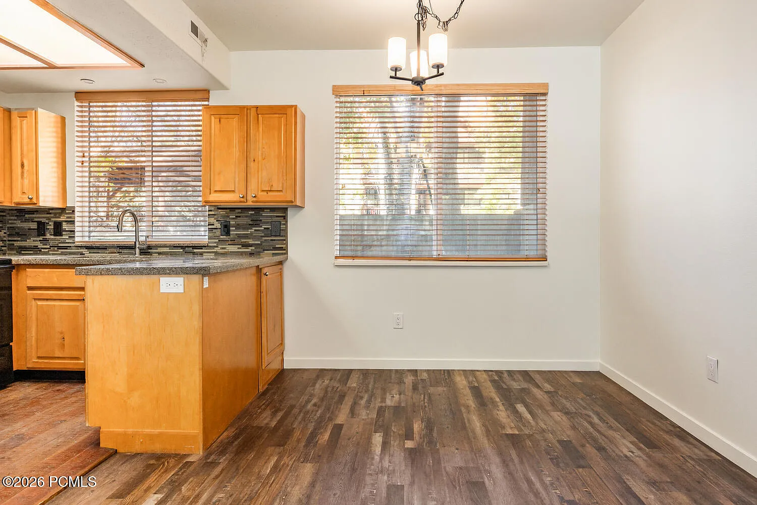 2 bed, 2.0 bath, 1059 sqft, $2,250 — Photo 3