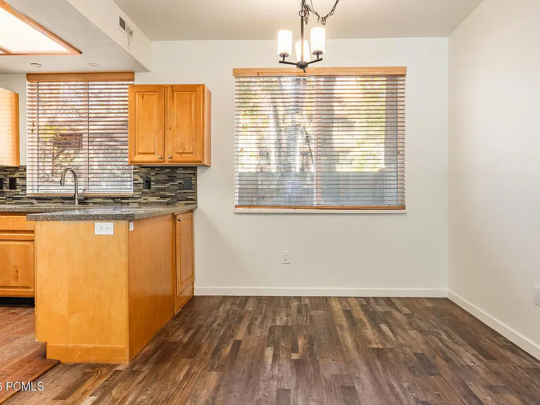 1600 W Pinebrook Blvd #G1 — Photo 3